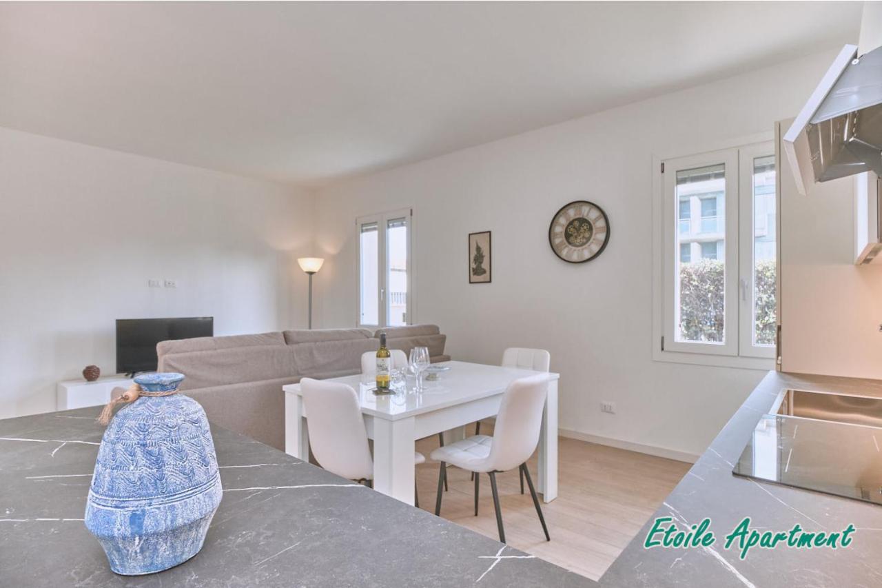 Casa Monique Apartments Десенцано дел Гарда Екстериор снимка