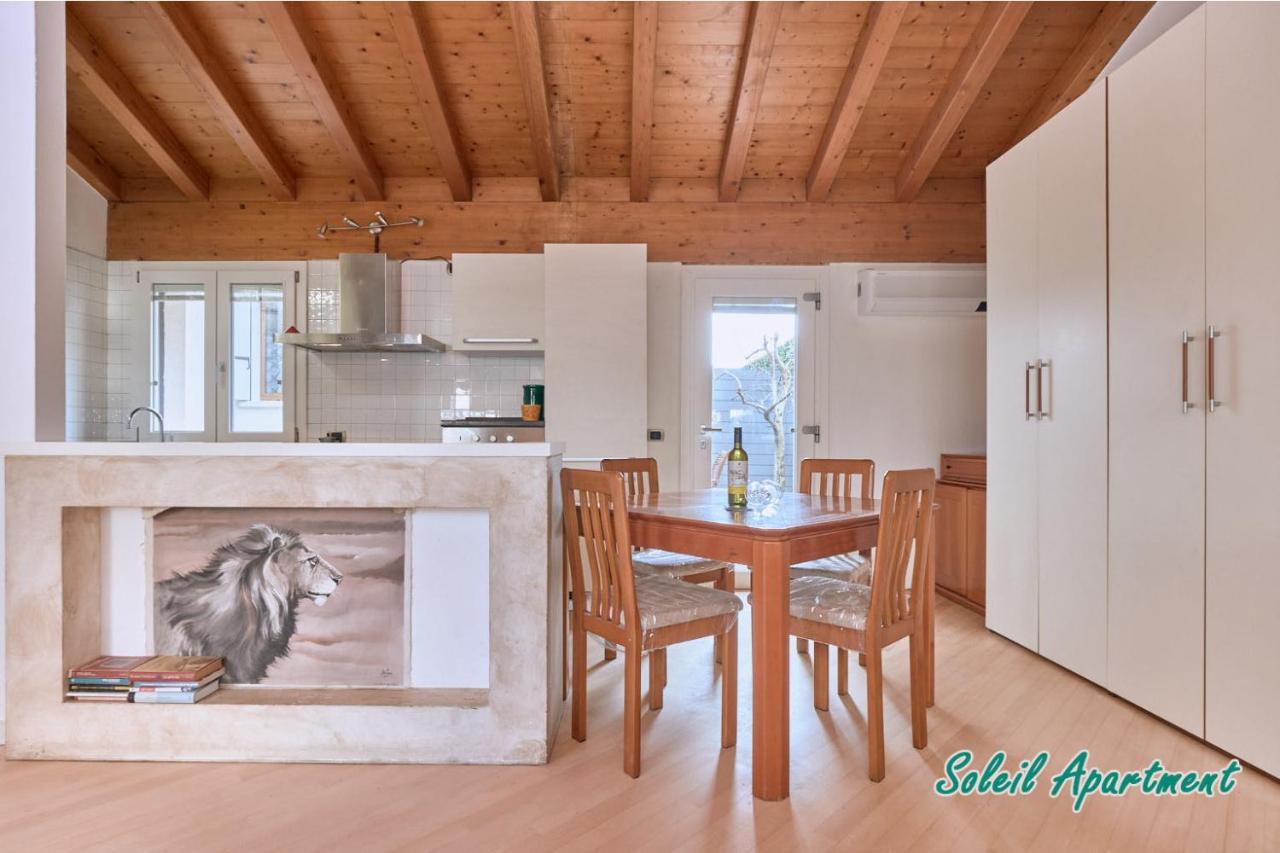Casa Monique Apartments Десенцано дел Гарда Екстериор снимка