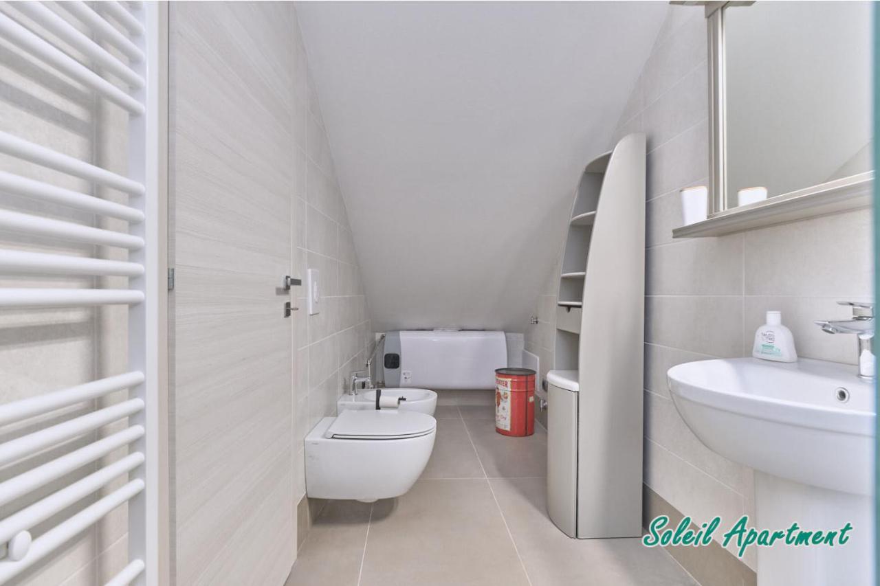 Casa Monique Apartments Десенцано дел Гарда Екстериор снимка