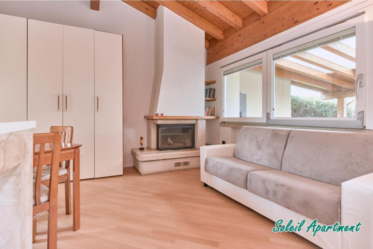 Casa Monique Apartments Десенцано дел Гарда Екстериор снимка