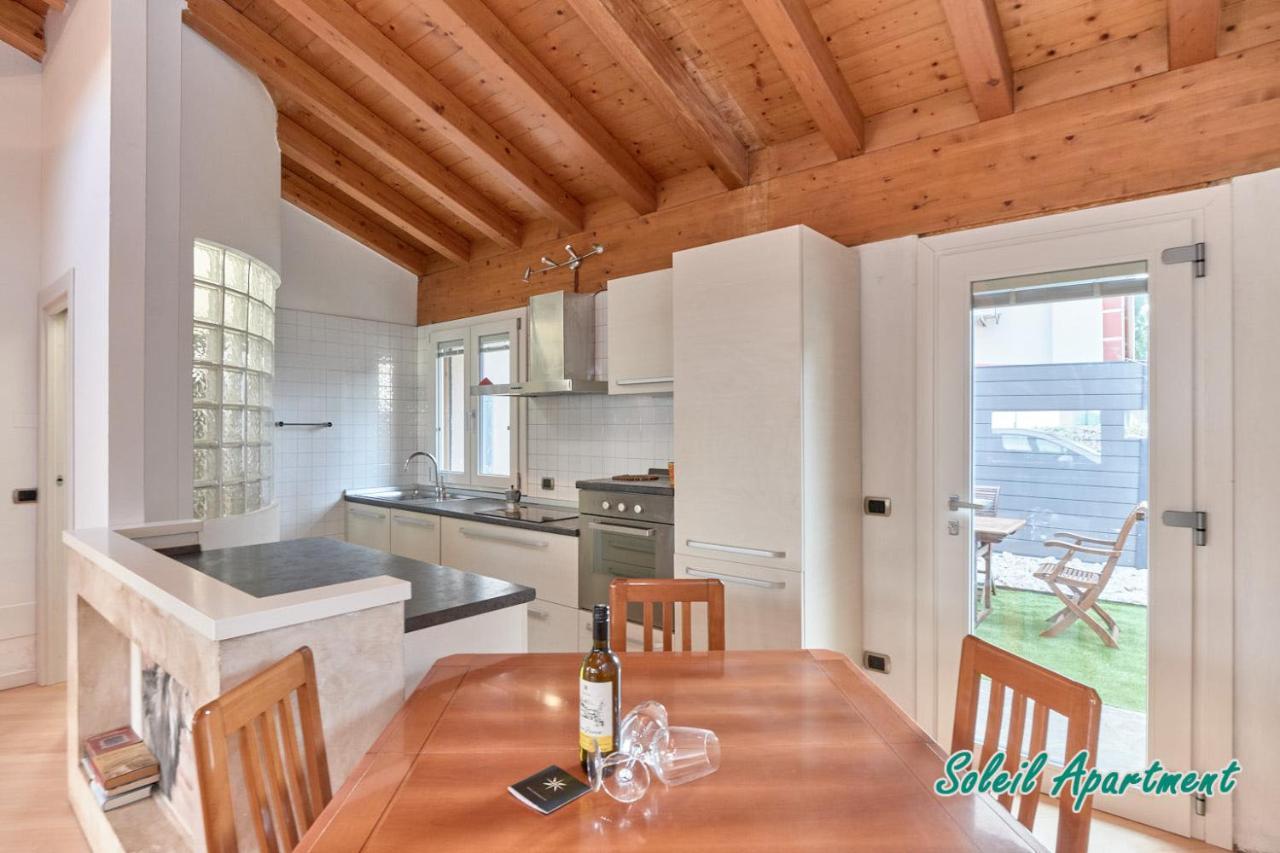 Casa Monique Apartments Десенцано дел Гарда Екстериор снимка