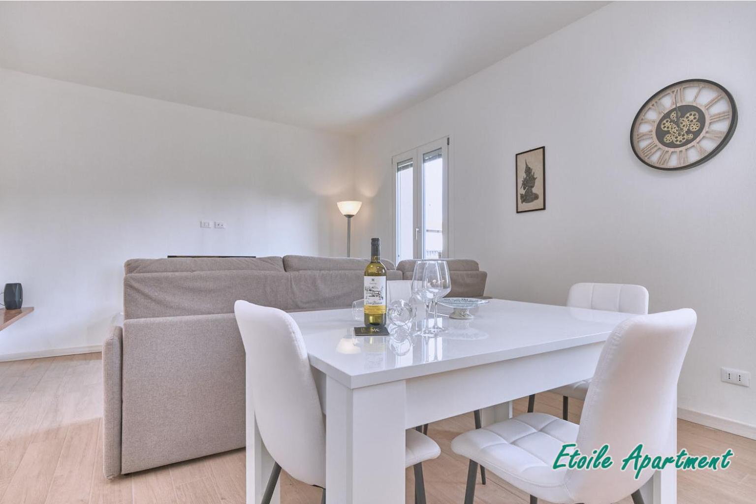 Casa Monique Apartments Десенцано дел Гарда Екстериор снимка