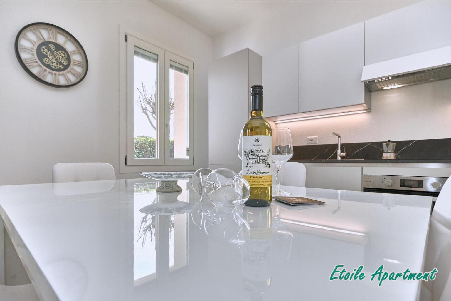Casa Monique Apartments Десенцано дел Гарда Екстериор снимка