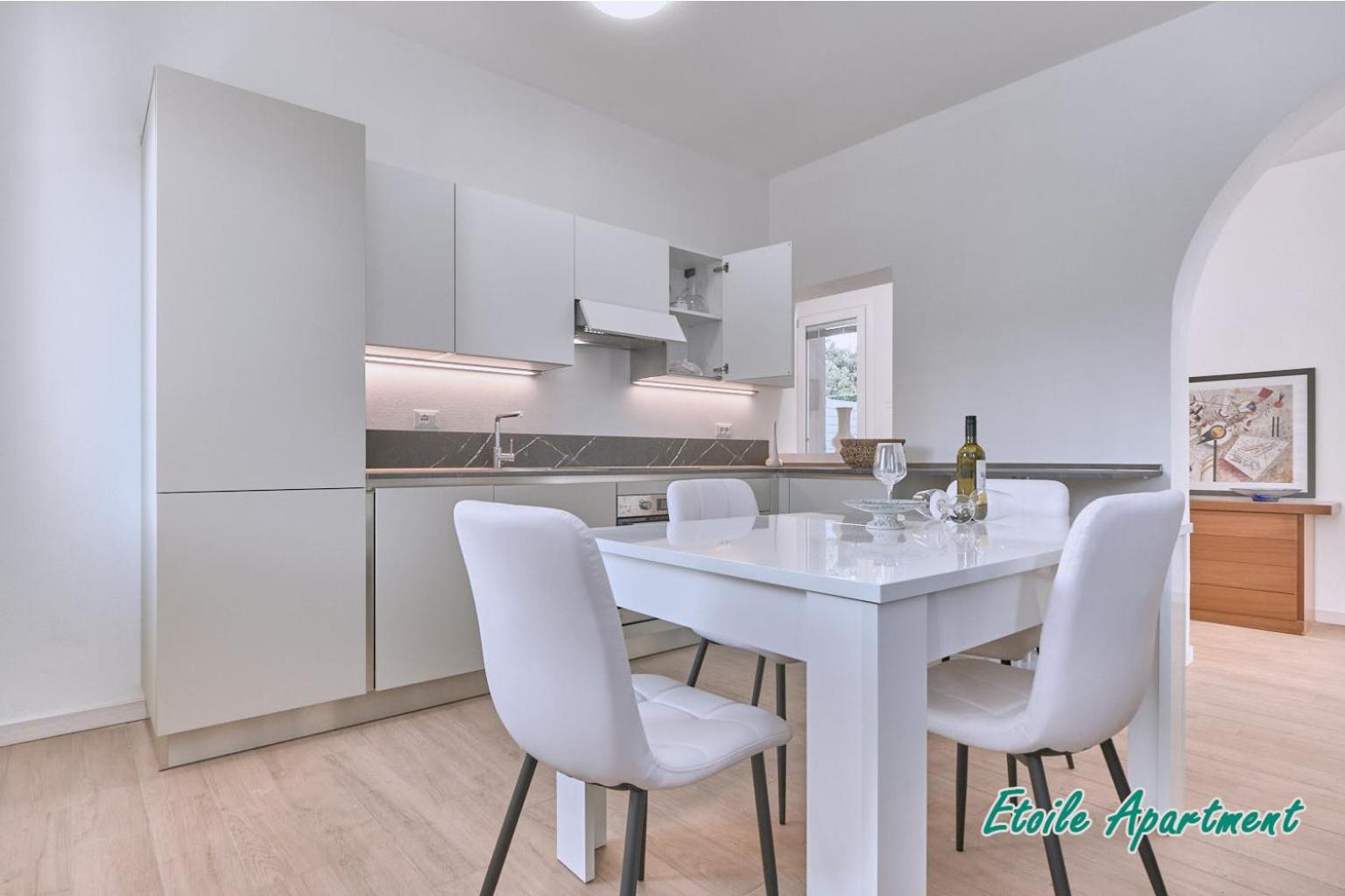 Casa Monique Apartments Десенцано дел Гарда Екстериор снимка