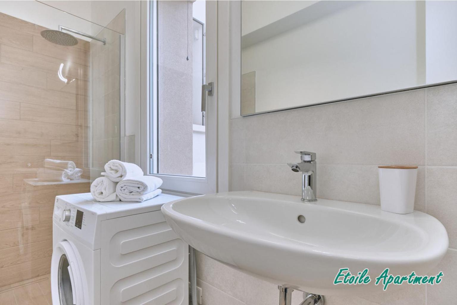 Casa Monique Apartments Десенцано дел Гарда Екстериор снимка